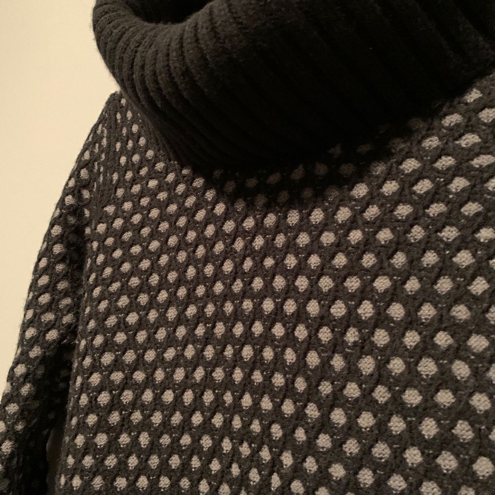 Express sweater - Picture 2 of 4